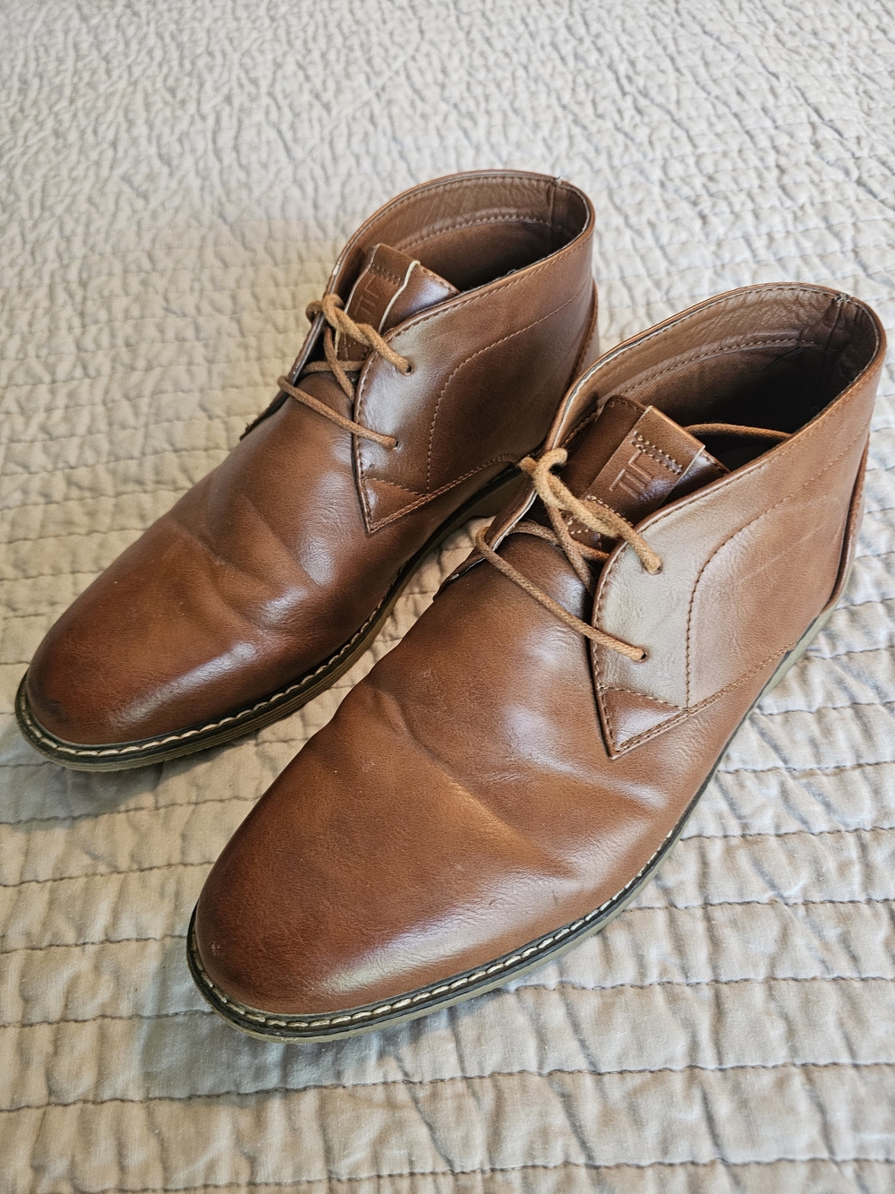 London Fog Brown Chukka